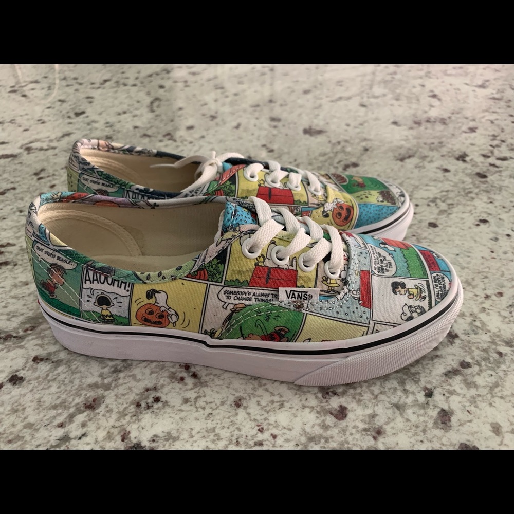 Vans x Peanuts Charlie Brown Snoopy Comic Book‎ Sneakers 5.5 Women's 4 Mens
